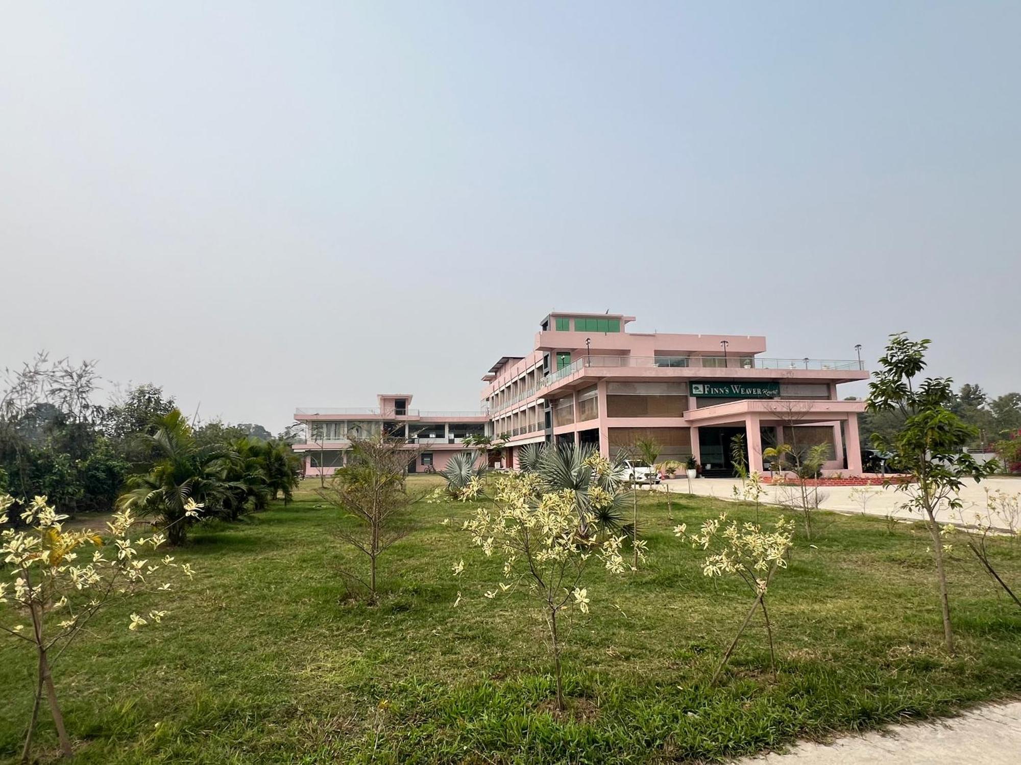 Finn'S Weaver Resort, Kaziranga Kāziranga Exterior foto